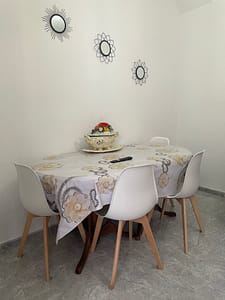 Comedor en salon abajo Comedor en Salon